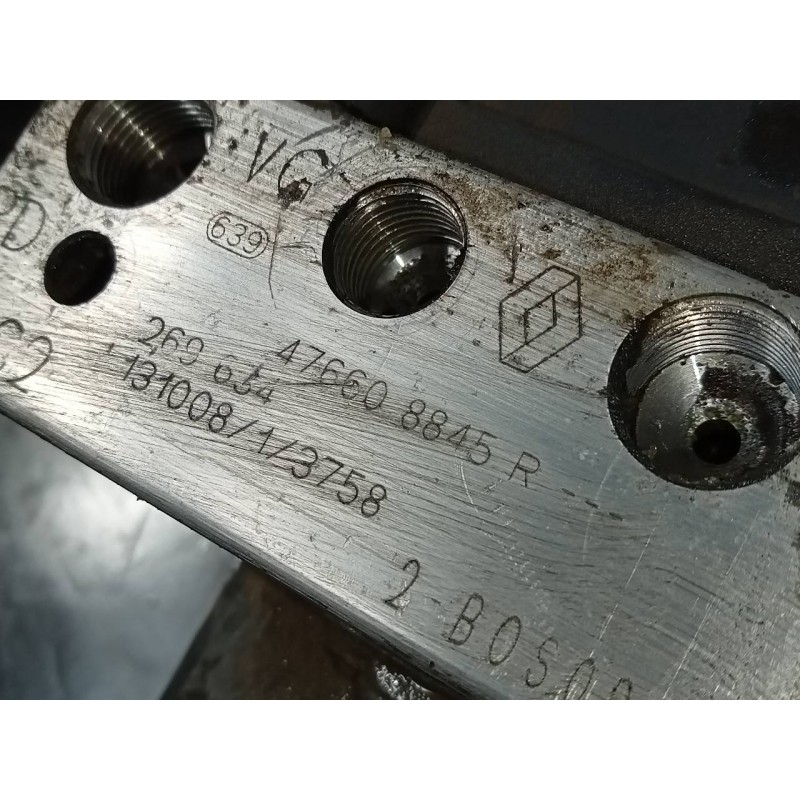 Recambio de abs para dacia duster ambiance 4x2 referencia OEM IAM 476608845R  P3-A8-29-5