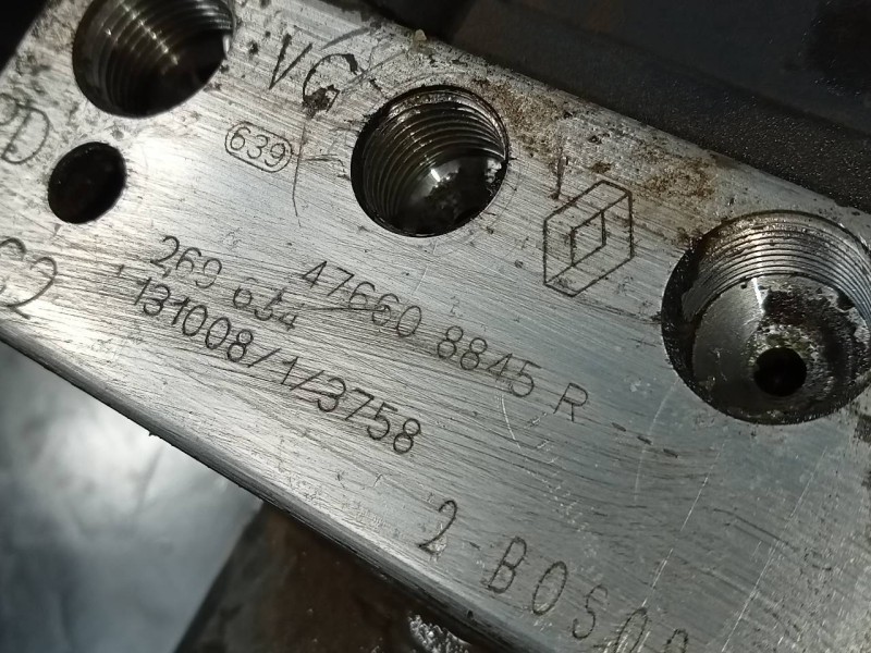 Recambio de abs para dacia duster ambiance 4x2 referencia OEM IAM 476608845R  P3-A8-29-5