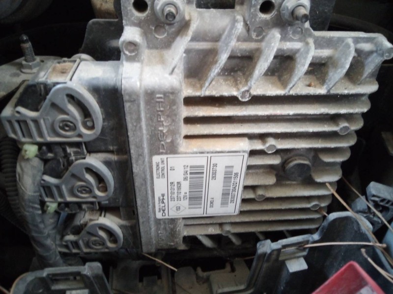 Recambio de centralita motor uce para renault twingo authentique referencia OEM IAM 237101312R 237101693R 