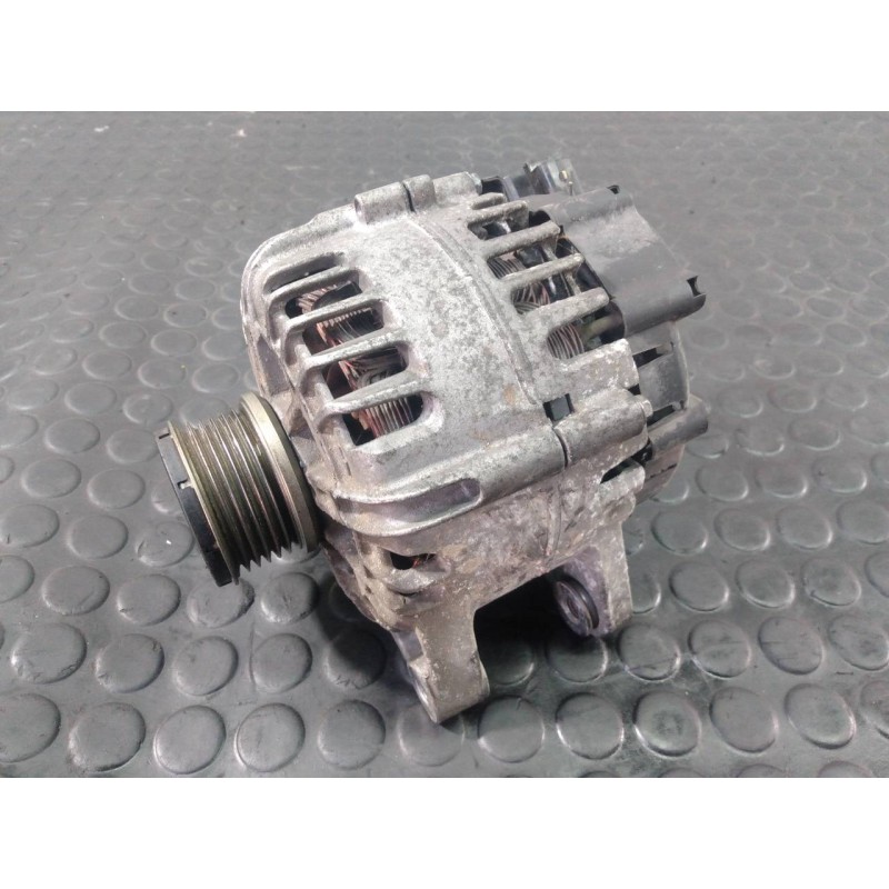 Recambio de alternador para citroën c-elysée feel referencia OEM IAM 9818677980 2713135A P3-B6-20-4