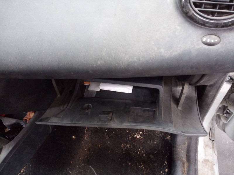 Recambio de guantera para renault twingo authentique referencia OEM IAM   