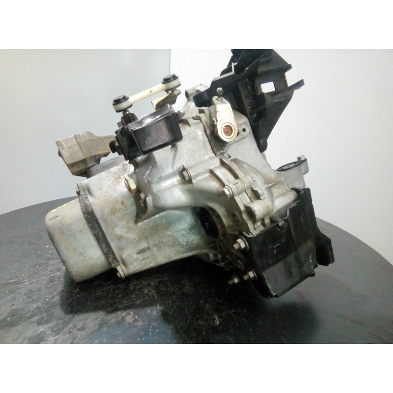 Recambio de caja cambios para citroën c-elysée feel referencia OEM IAM 20CR15  M1-B2-100