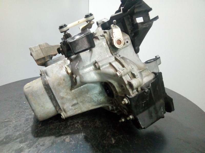 Recambio de caja cambios para citroën c-elysée feel referencia OEM IAM 20CR15  M1-B2-100