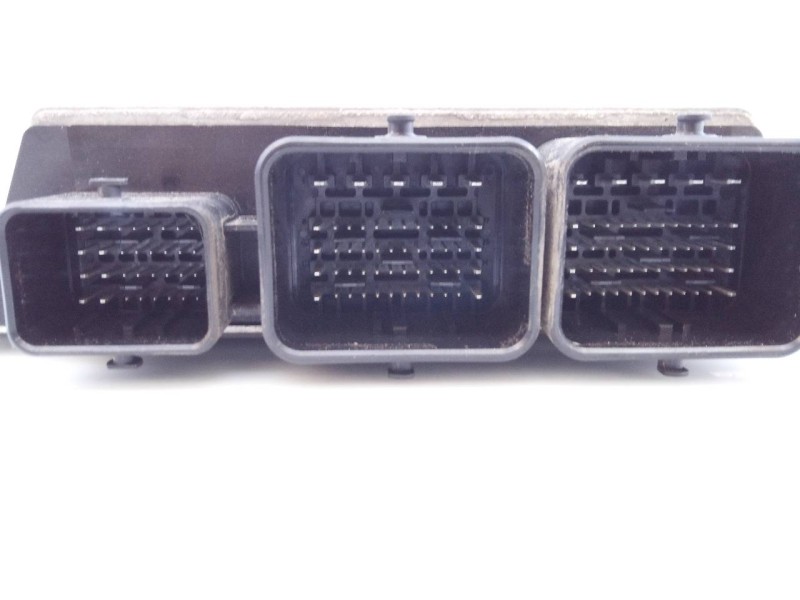 Recambio de centralita motor uce para citroën c-elysée feel referencia OEM IAM 9811545080 A2C1403940001 E3-B2-53-4