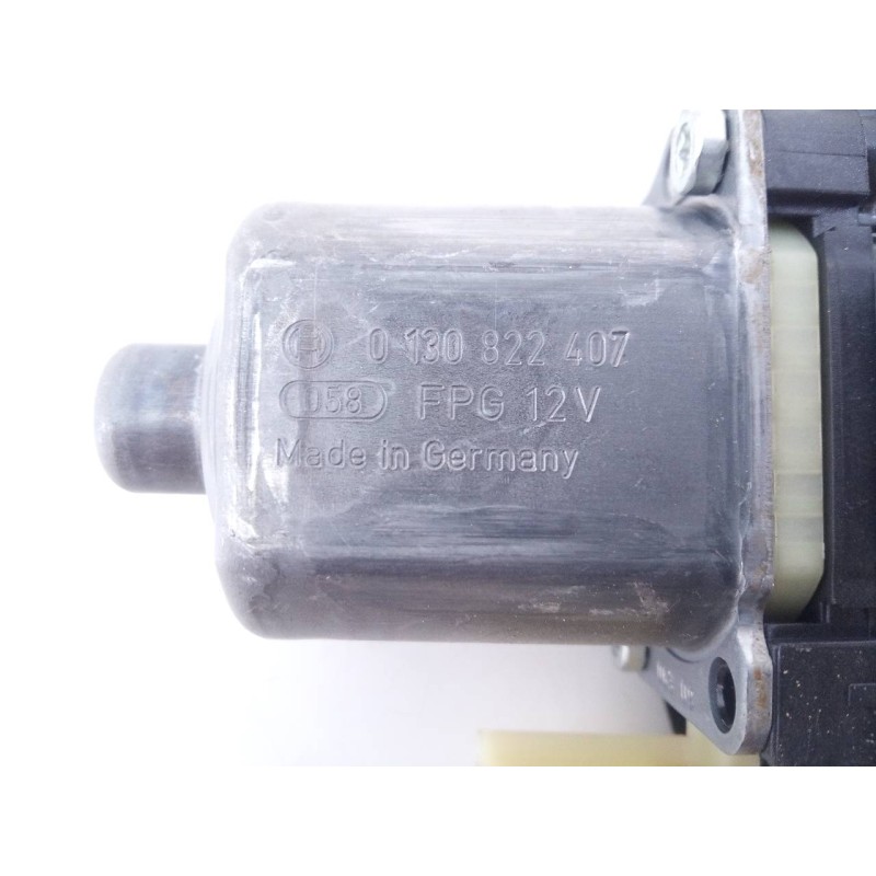 Recambio de motor elevalunas delantero derecho para ford fiesta (cb1) trend referencia OEM IAM 0130822407  E3-B3-26-1