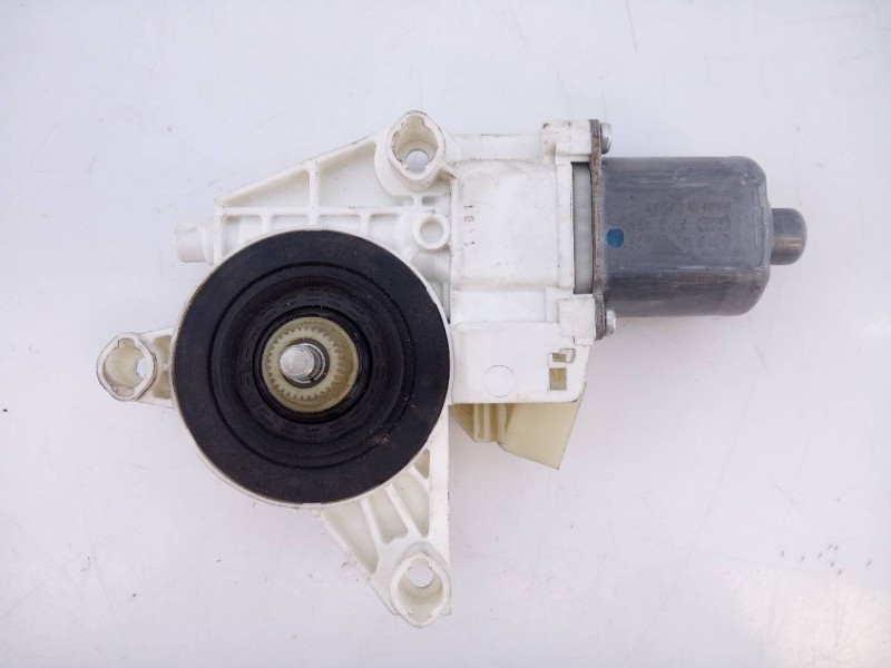 Recambio de motor elevalunas trasero izquierdo para mercedes-benz clase r (w251) 320 cdi (251.022) referencia OEM IAM A251820010