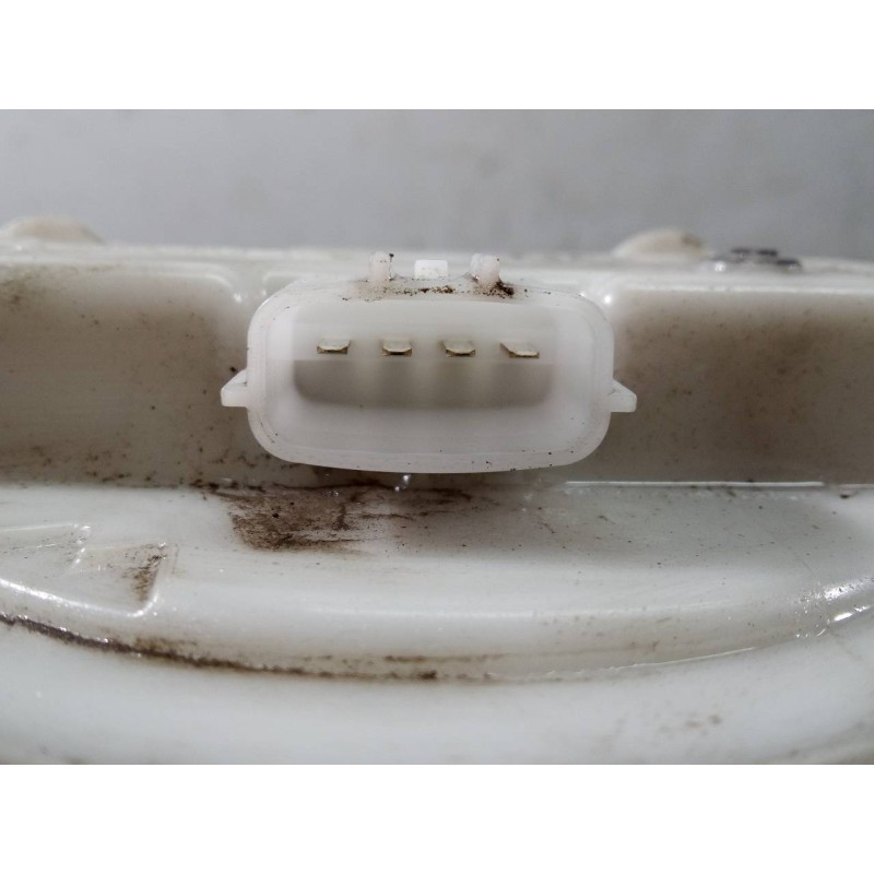 Recambio de aforador para dacia sandero stepway referencia OEM IAM 172021904R  P3-A6-7-4