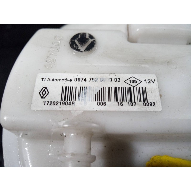 Recambio de aforador para dacia sandero stepway referencia OEM IAM 172021904R  P3-A6-7-4