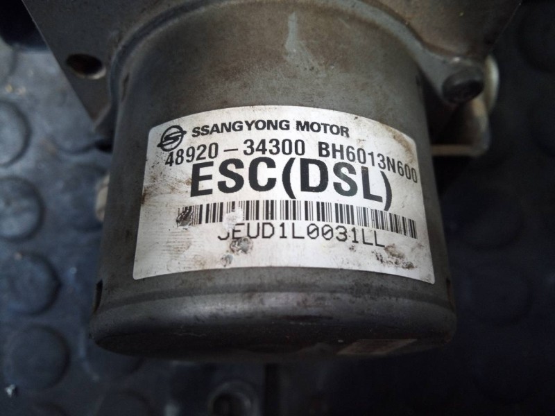Recambio de abs para ssangyong korando premium 4x2 referencia OEM IAM 4892034300  P3-A8-12-5