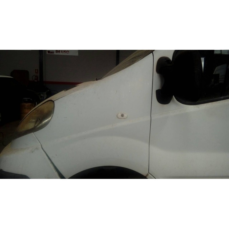 Recambio de aleta delantera izquierda para renault trafic combi (ab 4.01) 6 - plazas (l2h1) acristalado parcial 2,9t combi largo