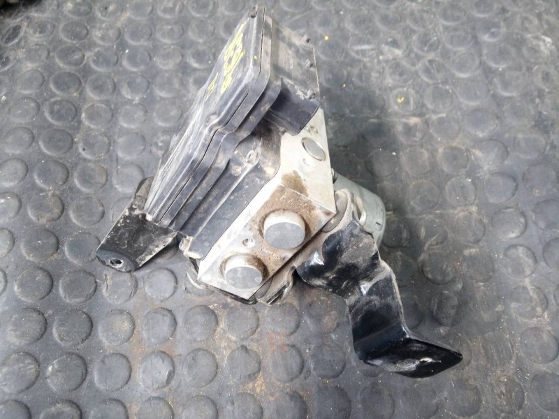 Recambio de abs para ssangyong korando premium 4x2 referencia OEM IAM 4892034300  P3-A8-12-5
