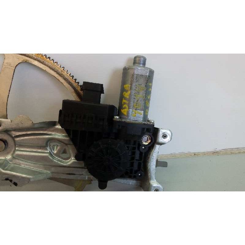 Recambio de elevalunas delantero derecho para opel astra gtc cosmo referencia OEM IAM 994887100  E2-B6-8-2
