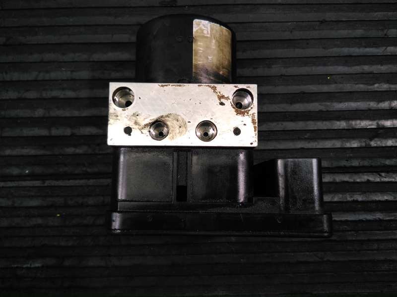 Recambio de abs para volkswagen golf v berlina (1k1) highline referencia OEM IAM 1K0907379AA  P3-A8-13-4