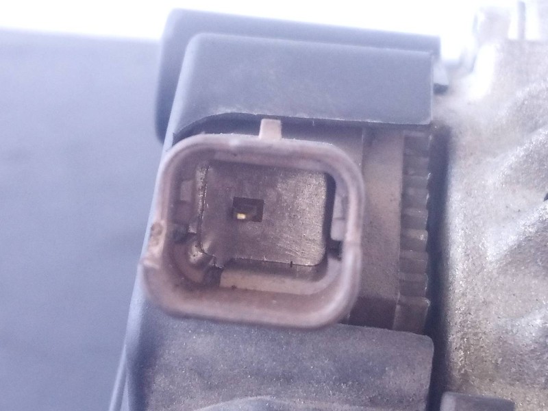 Recambio de alternador para peugeot 5008 gt line referencia OEM IAM 9820893880 MS1042119580 P3-A4-13-2