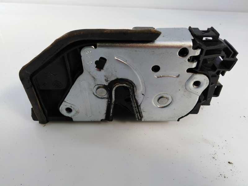 Recambio de cerradura puerta trasera derecha para bmw serie 1 lim. (f20) 116d referencia OEM IAM 7229460  E1-A3-3-1