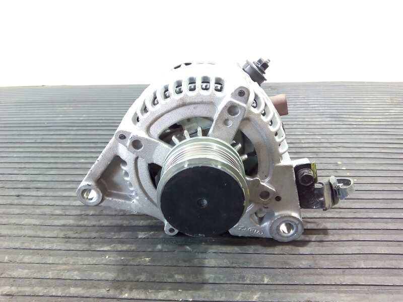 Recambio de alternador para kia sportage 1.7 crdi cat referencia OEM IAM MS1042118840 373002A700 P3-B5-22-3
