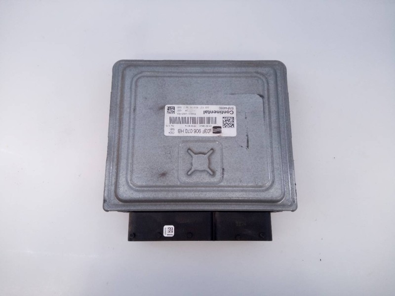 Recambio de centralita motor uce para seat toledo (kg3) reference referencia OEM IAM 03F906070HB 5WP44880 E2-A1-23-1