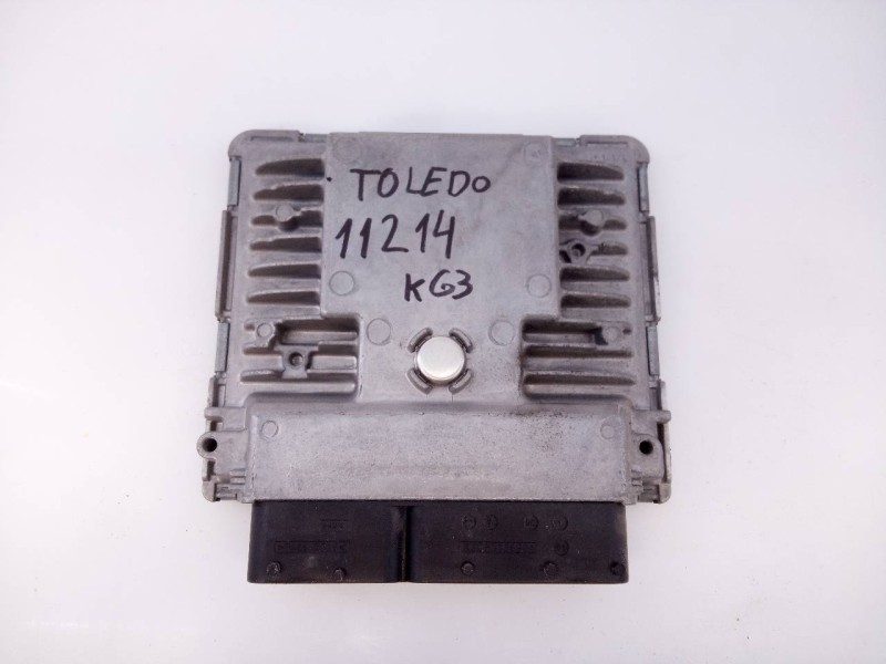 Recambio de centralita motor uce para seat toledo (kg3) reference referencia OEM IAM 03F906070HB 5WP44880 E2-A1-23-1