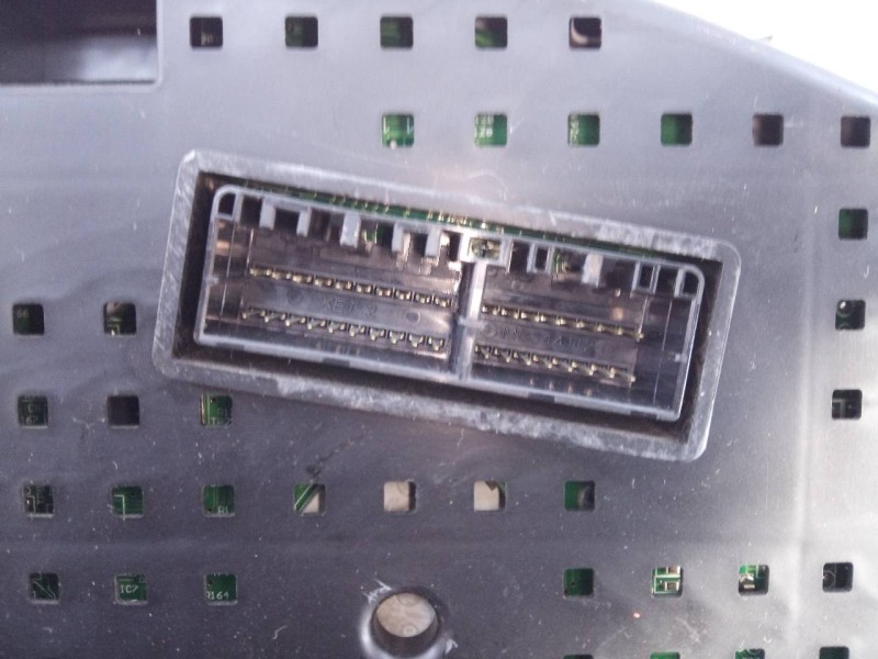 Recambio de cuadro instrumentos para ssangyong korando premium 4x2 referencia OEM IAM 8022034562  E3-A3-35-3