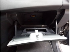 Recambio de guantera para dacia sandero stepway referencia OEM IAM    2