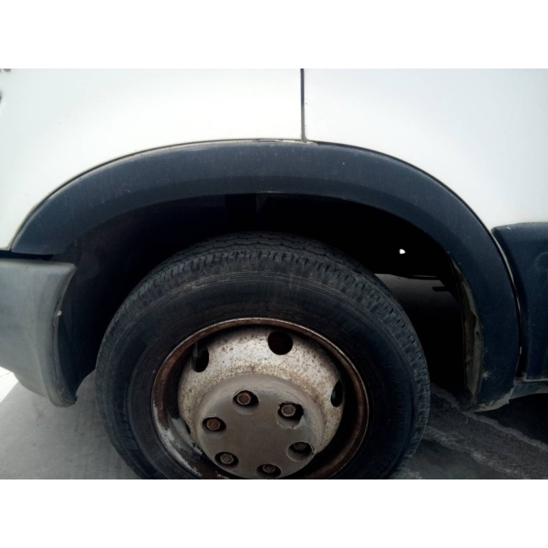 Recambio de aletin delantero izquierdo para iveco daily caja abierta cabina doble 35 c... batalla 3450 referencia OEM IAM   