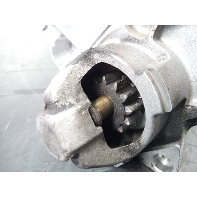 Recambio de motor arranque para dacia sandero stepway referencia OEM IAM 233000557R  P3-A7-29-3