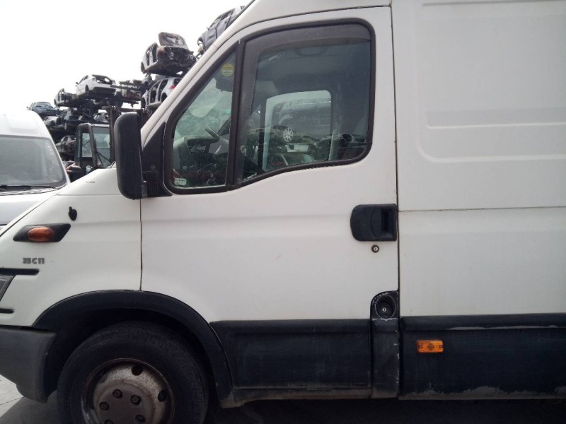 Recambio de puerta delantera izquierda para iveco daily caja abierta cabina doble 35 c... batalla 3450 referencia OEM IAM   