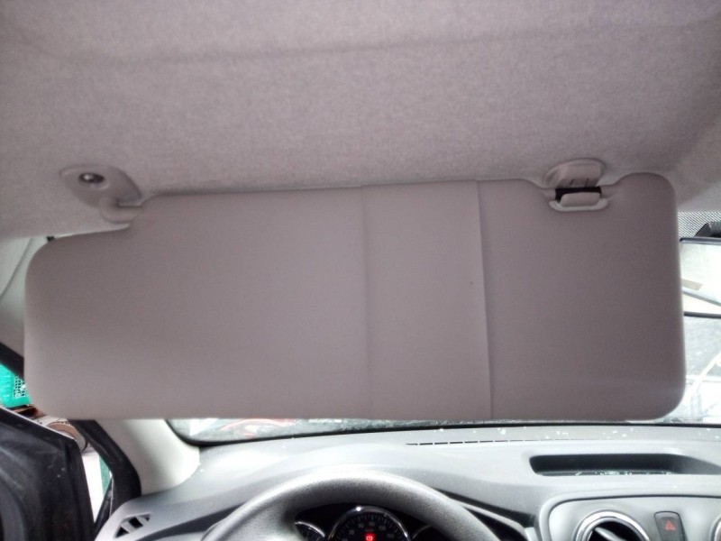 Recambio de parasol izquierdo para dacia sandero stepway referencia OEM IAM   