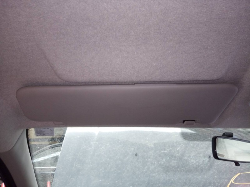 Recambio de parasol izquierdo para dacia sandero stepway referencia OEM IAM   