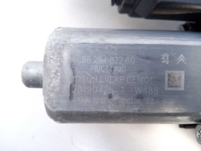 Recambio de elevalunas delantero derecho para peugeot 5008 gt line referencia OEM IAM 9829482280  E1-A4-40-1