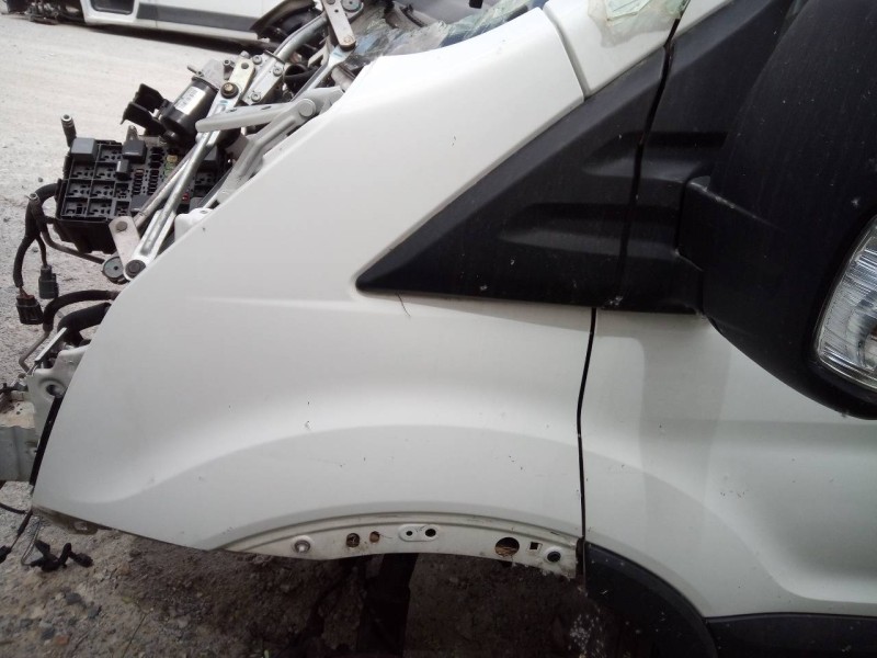 Recambio de aleta delantera izquierda para ford transit (tts) kombi 310 l3 basis referencia OEM IAM   