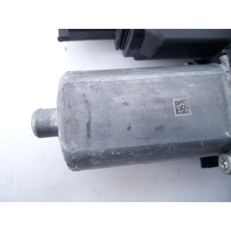Recambio de elevalunas delantero izquierdo para peugeot 5008 gt line referencia OEM IAM M37329068  E1-A4-44-2