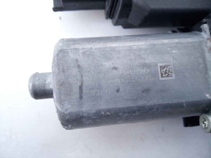 Recambio de elevalunas delantero izquierdo para peugeot 5008 gt line referencia OEM IAM M37329068  E1-A4-44-2