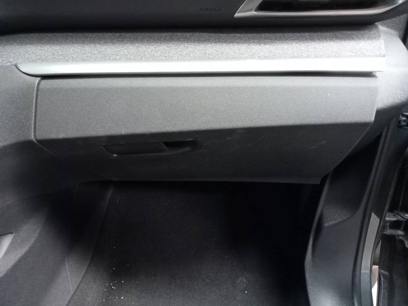 Recambio de guantera para peugeot 5008 gt line referencia OEM IAM   