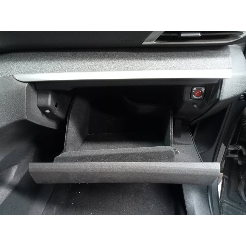 Recambio de guantera para peugeot 5008 gt line referencia OEM IAM   