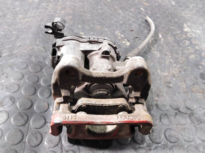 Recambio de pinza freno trasera derecha para mercedes-benz clase cla (w117) cla 220 cdi (117.303) referencia OEM IAM A2465460443