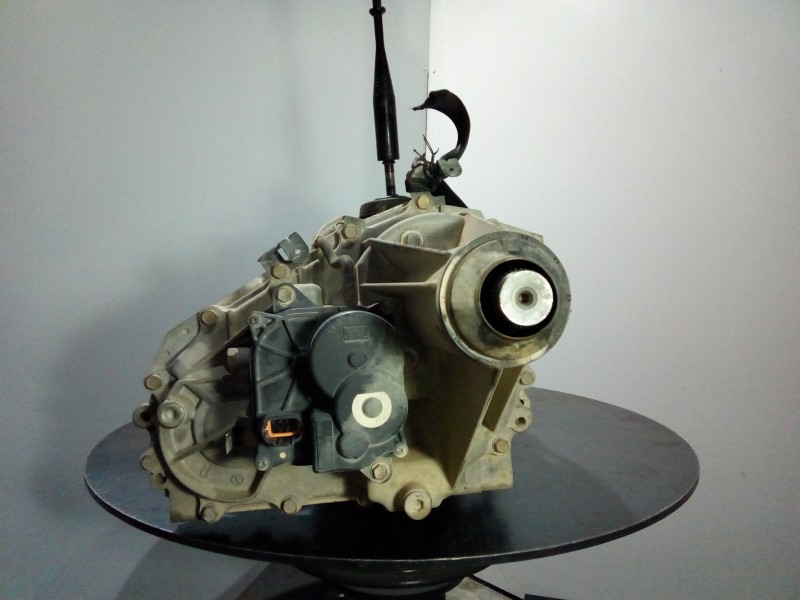 Recambio de caja cambios para nissan navara pick-up (d40m) doble cab le 4x4 referencia OEM IAM EA301  M1-B4-55