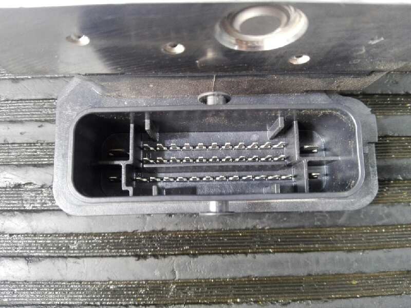 Recambio de abs para renault clio iv authentique referencia OEM IAM 476605492R 15031320265 P3-A8-29-4