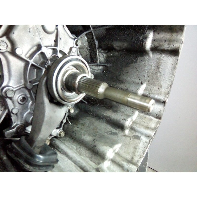 Recambio de caja cambios para nissan navara pick-up (d40m) doble cab le 4x4 referencia OEM IAM EA301  M1-B4-55