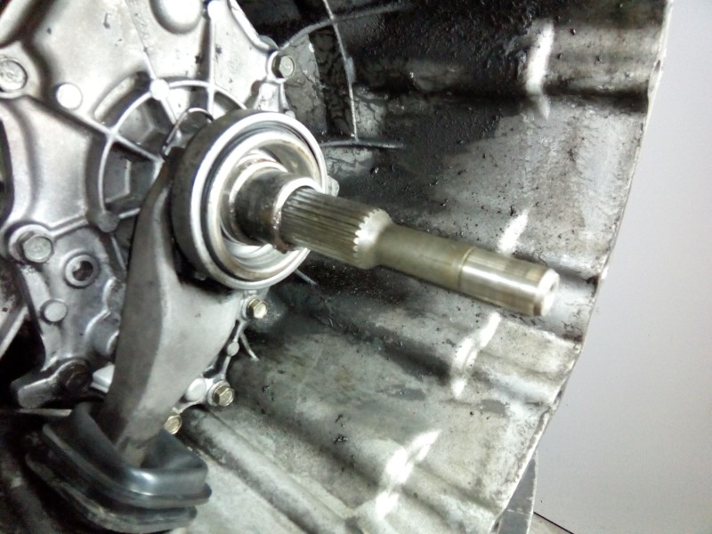 Recambio de caja cambios para nissan navara pick-up (d40m) doble cab le 4x4 referencia OEM IAM EA301  M1-B4-55