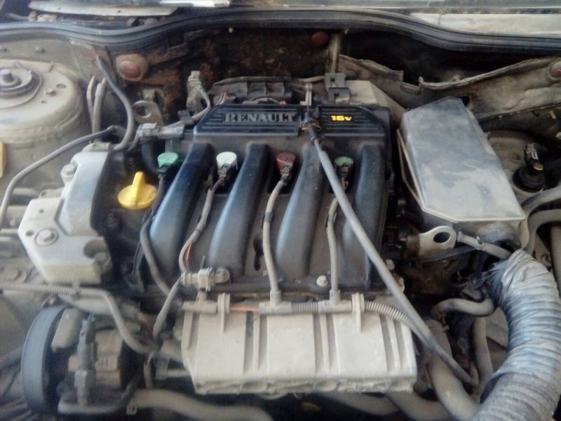 renault megane i fase 2 berlina (ba0) del año 2000