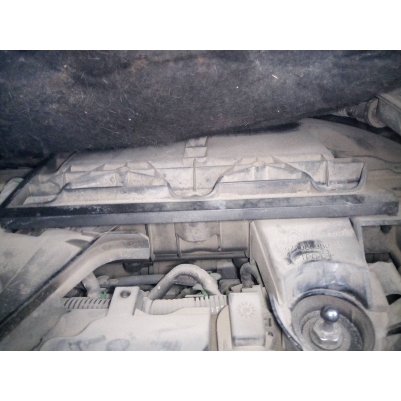 Recambio de filtro aire para citroën berlingo cuadro confort referencia OEM IAM   