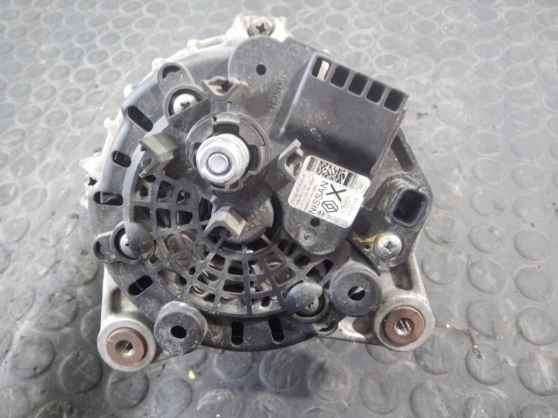 Recambio de alternador para nissan qashqai (j11) acenta referencia OEM IAM 231004EA0AF  P3-A4-18-5