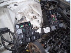 CAJA RELES / FUSIBLES 