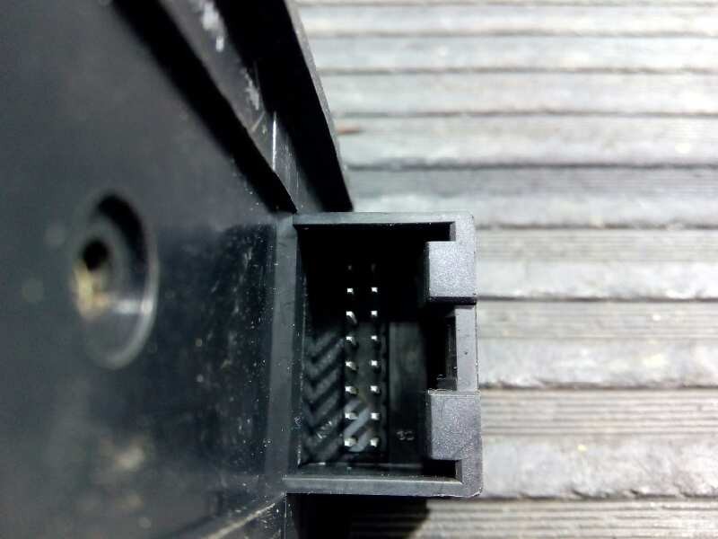 Recambio de mando elevalunas delantero izquierdo para audi a3 (8l) 1.9 tdi ambiente referencia OEM IAM 4B0959851  E2-A1-8-2