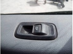 MANDO ELEVALUNAS DELANTERO DERECHO 