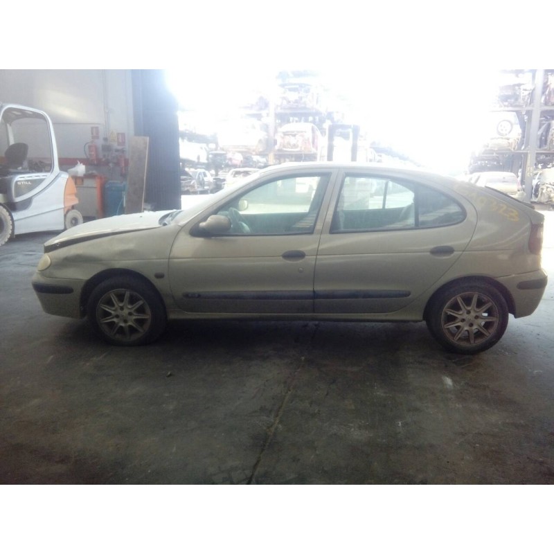 renault megane i fase 2 berlina (ba0) del año 2000