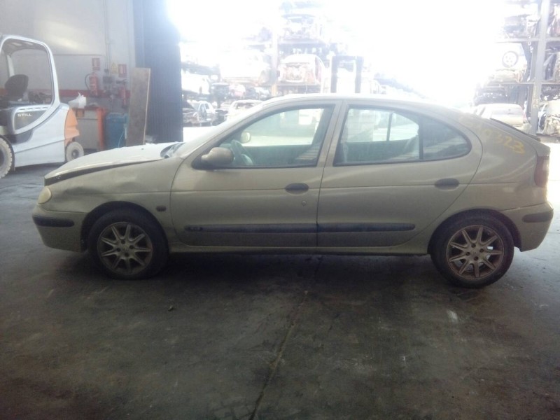 renault megane i fase 2 berlina (ba0) del año 2000