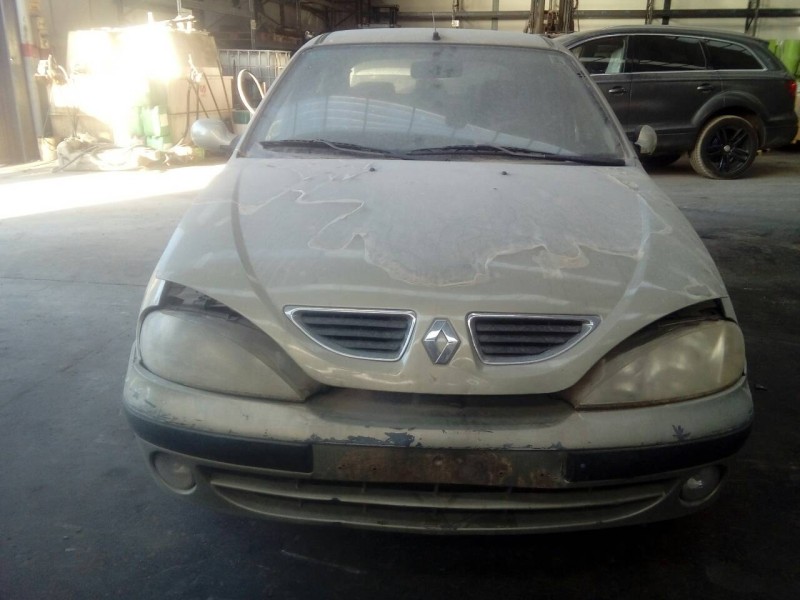 renault megane i fase 2 berlina (ba0) del año 2000