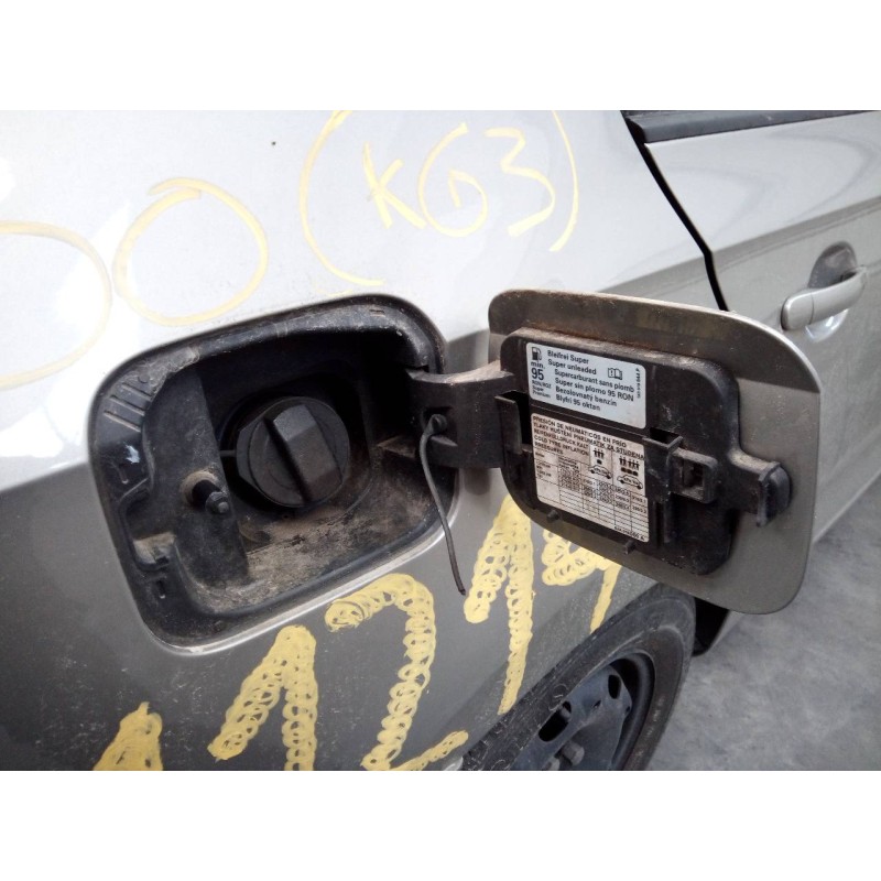 Recambio de tapa exterior combustible para seat toledo (kg3) reference referencia OEM IAM   